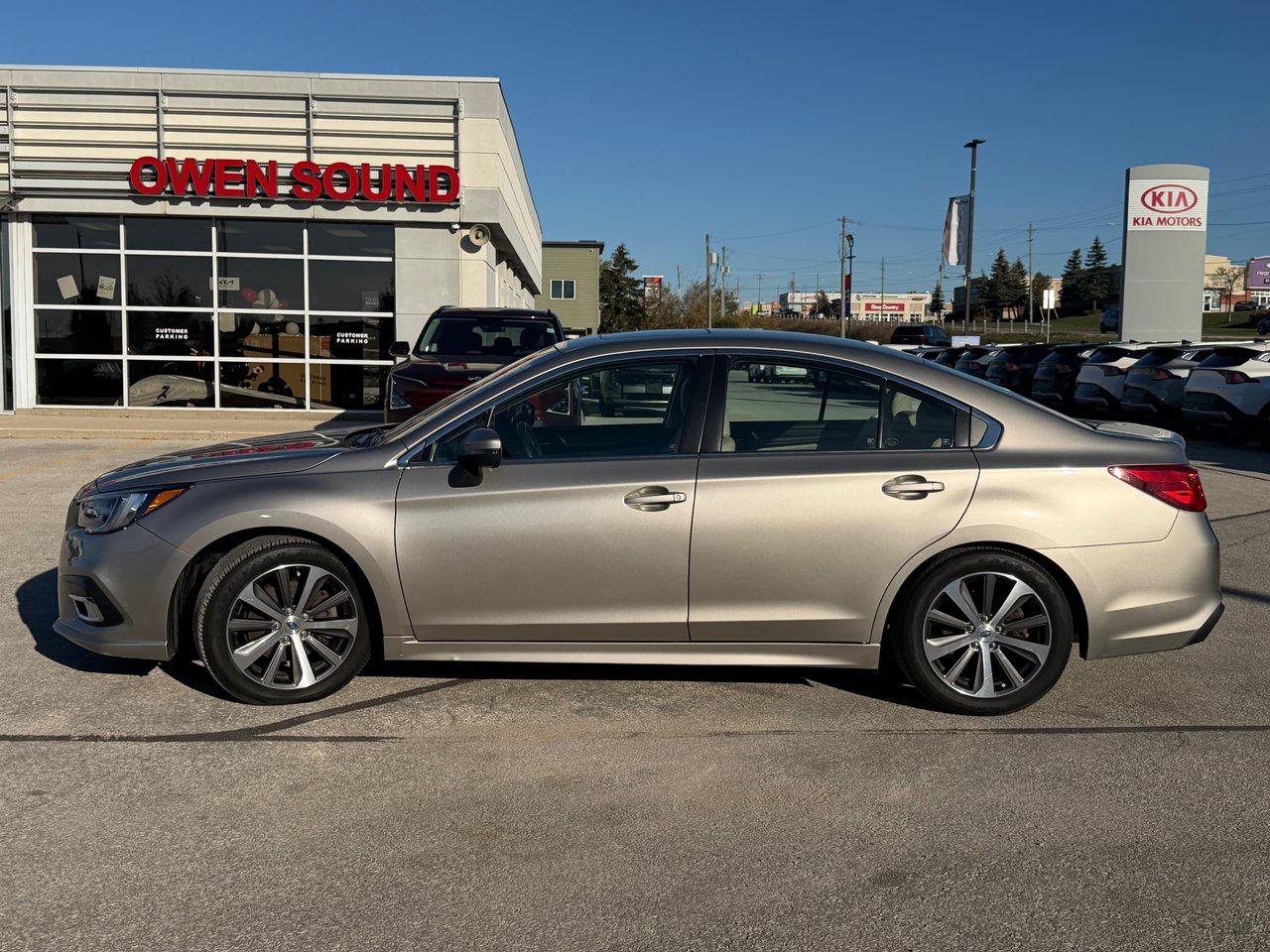 2019 Subaru Legacy LIMITED Photo