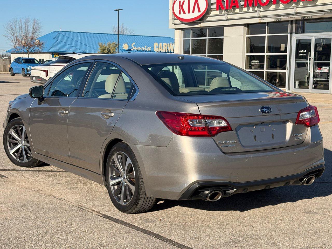 2019 Subaru Legacy LIMITED Photo