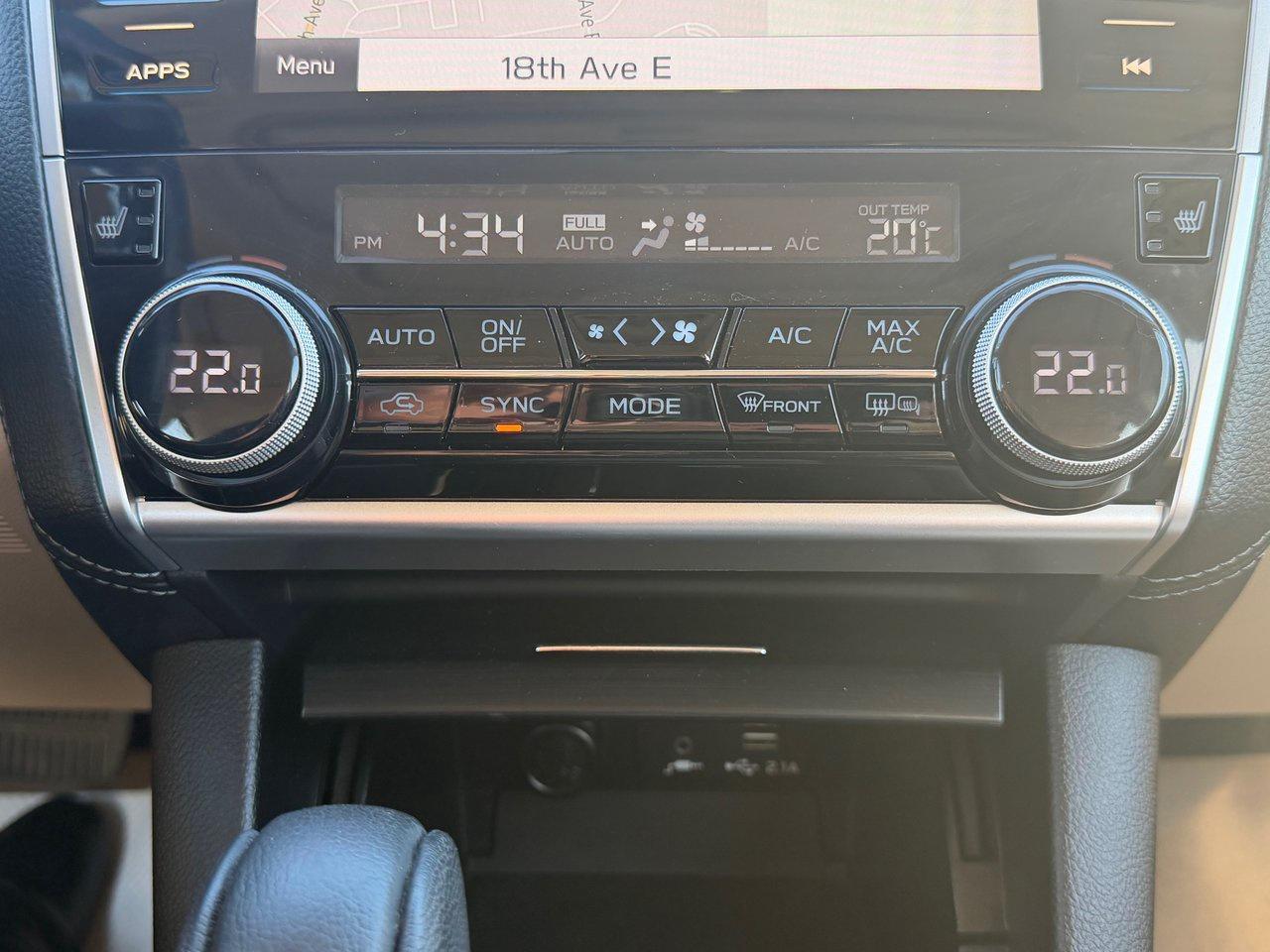 2019 Subaru Legacy LIMITED Photo
