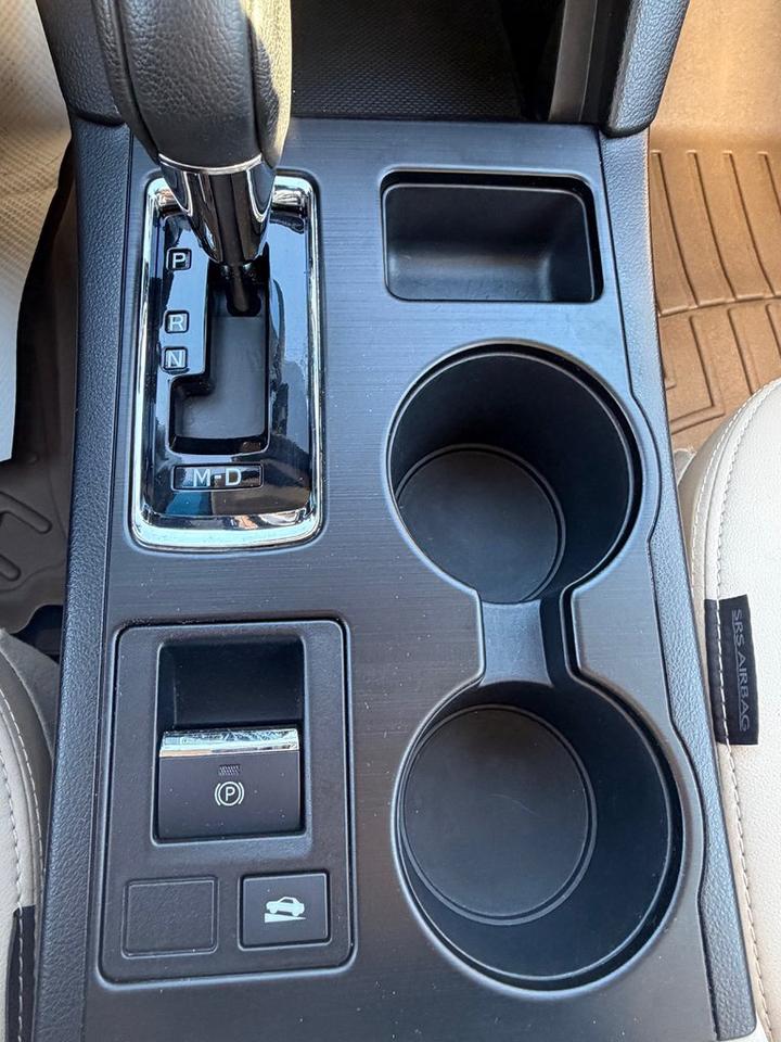 2019 Subaru Legacy LIMITED Photo