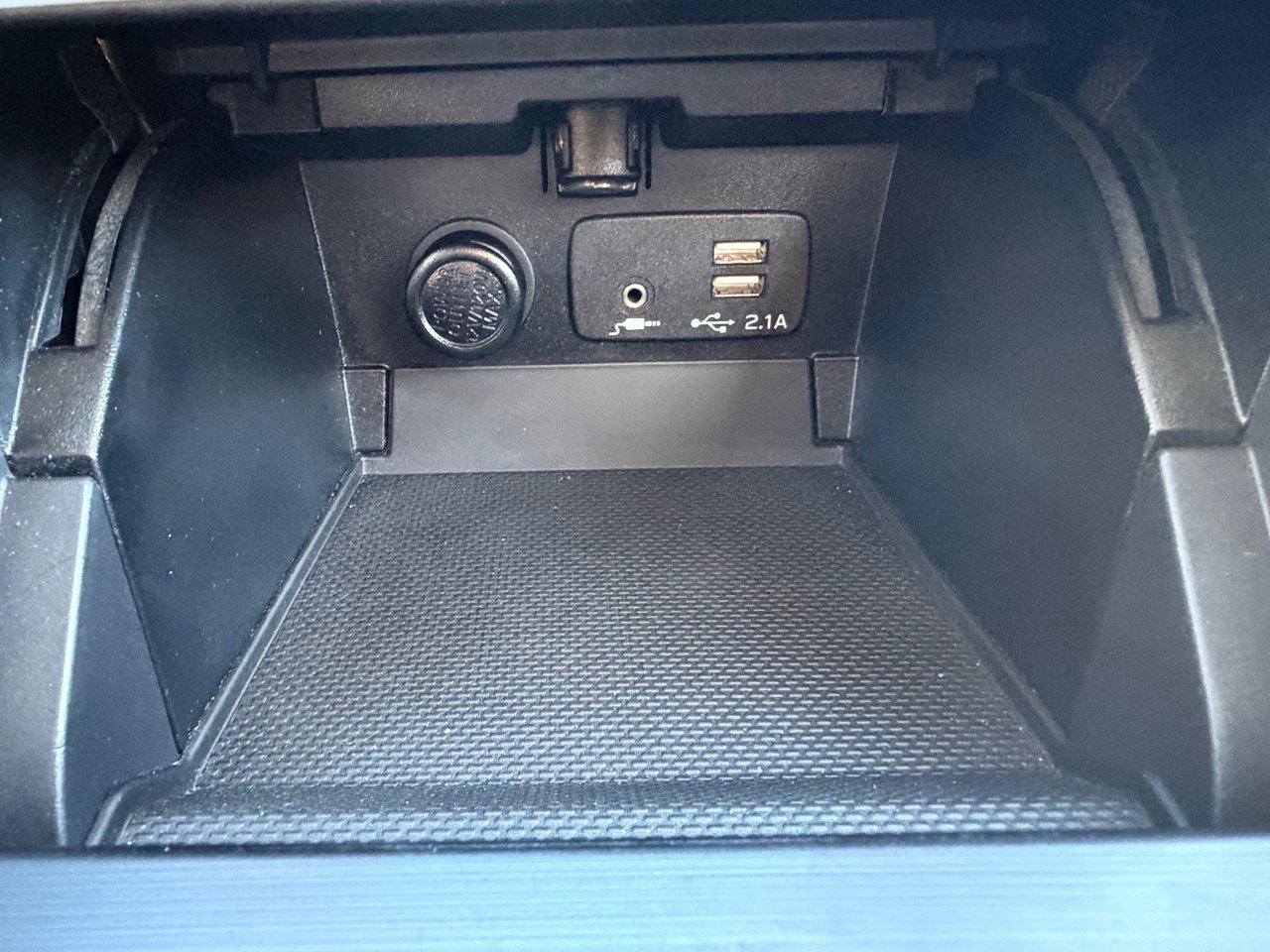 2019 Subaru Legacy LIMITED Photo