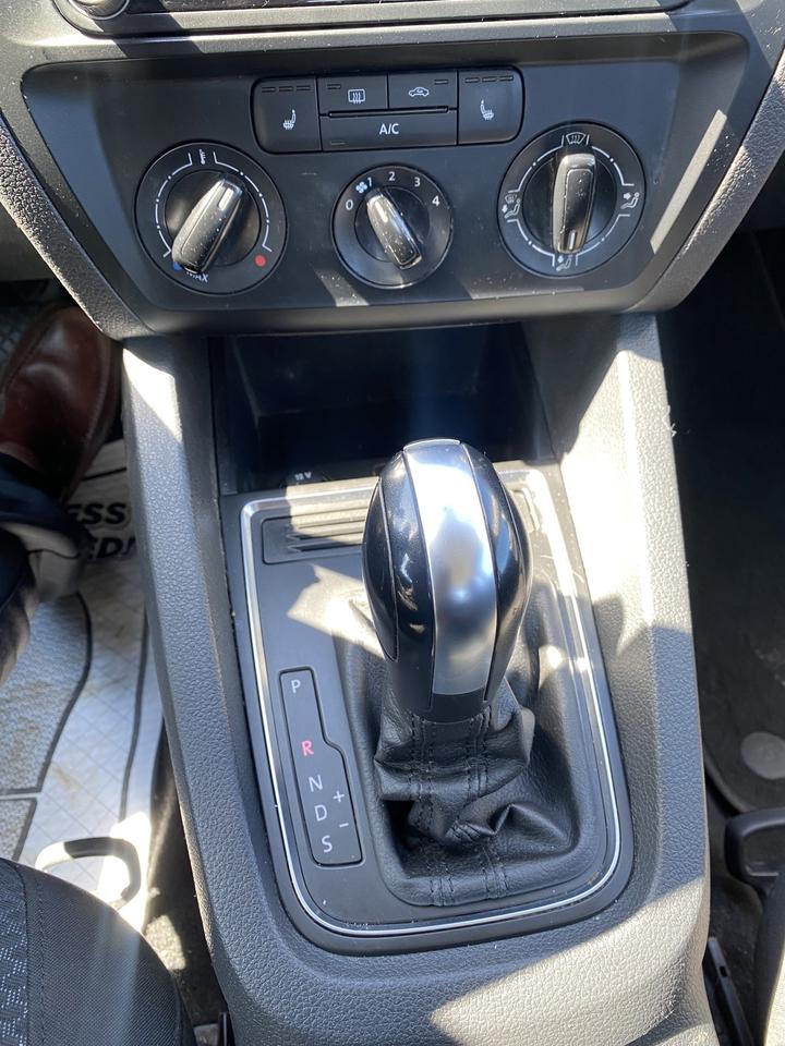 2016 Volkswagen Jetta S Photo