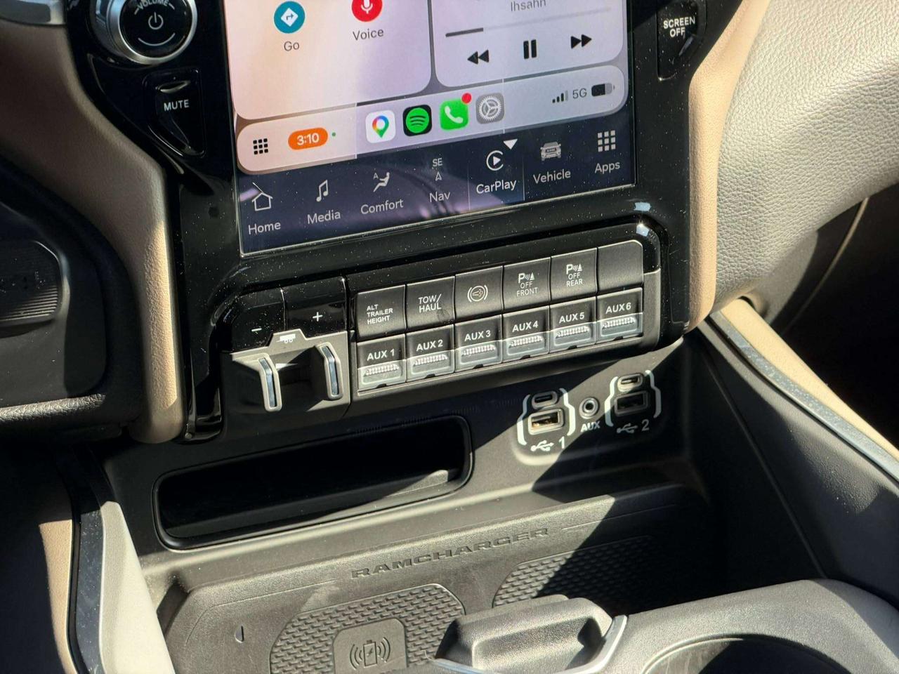 2022 RAM 2500 One Owner   Clean CarFax   6.7L Cummins   2 Keys Photo