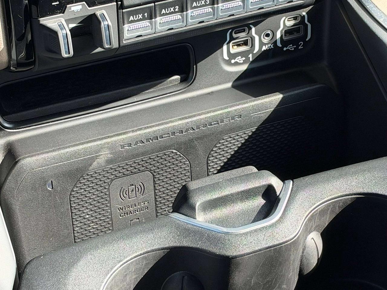 2022 RAM 2500 One Owner   Clean CarFax   6.7L Cummins   2 Keys Photo