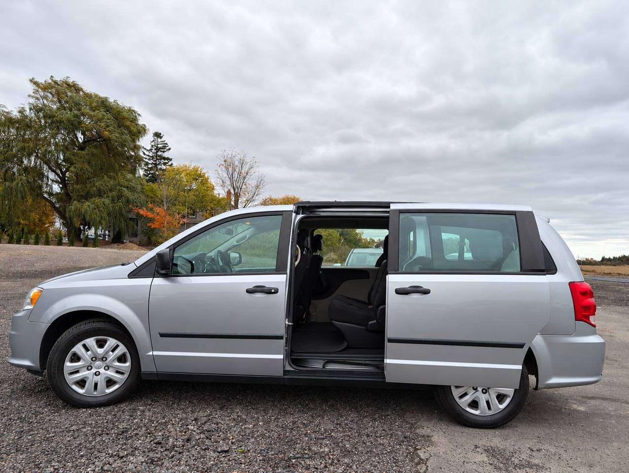 2015 Dodge Grand Caravan Canada Value Package (One Owner, No Accidents) Photo5