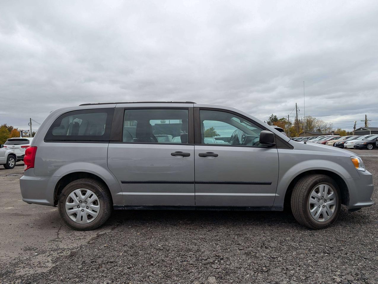 2015 Dodge Grand Caravan Canada Value Package (One Owner, No Accidents) Photo