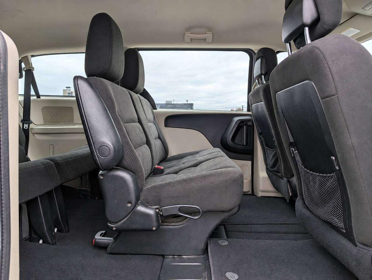 2015 Dodge Grand Caravan Canada Value Package (One Owner, No Accidents) Photo
