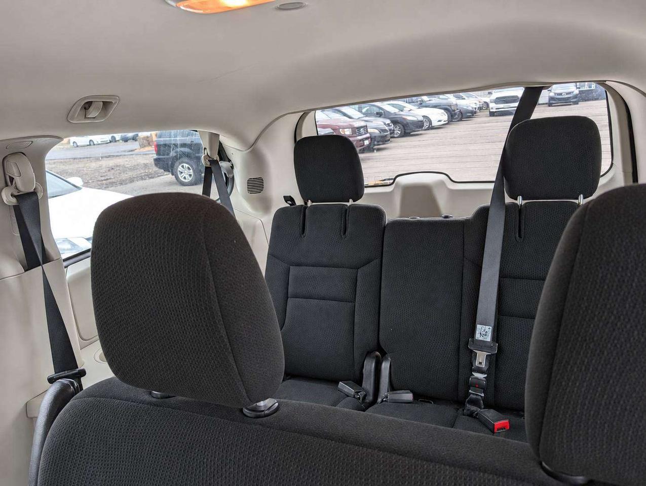 2015 Dodge Grand Caravan Canada Value Package (One Owner, No Accidents) Photo