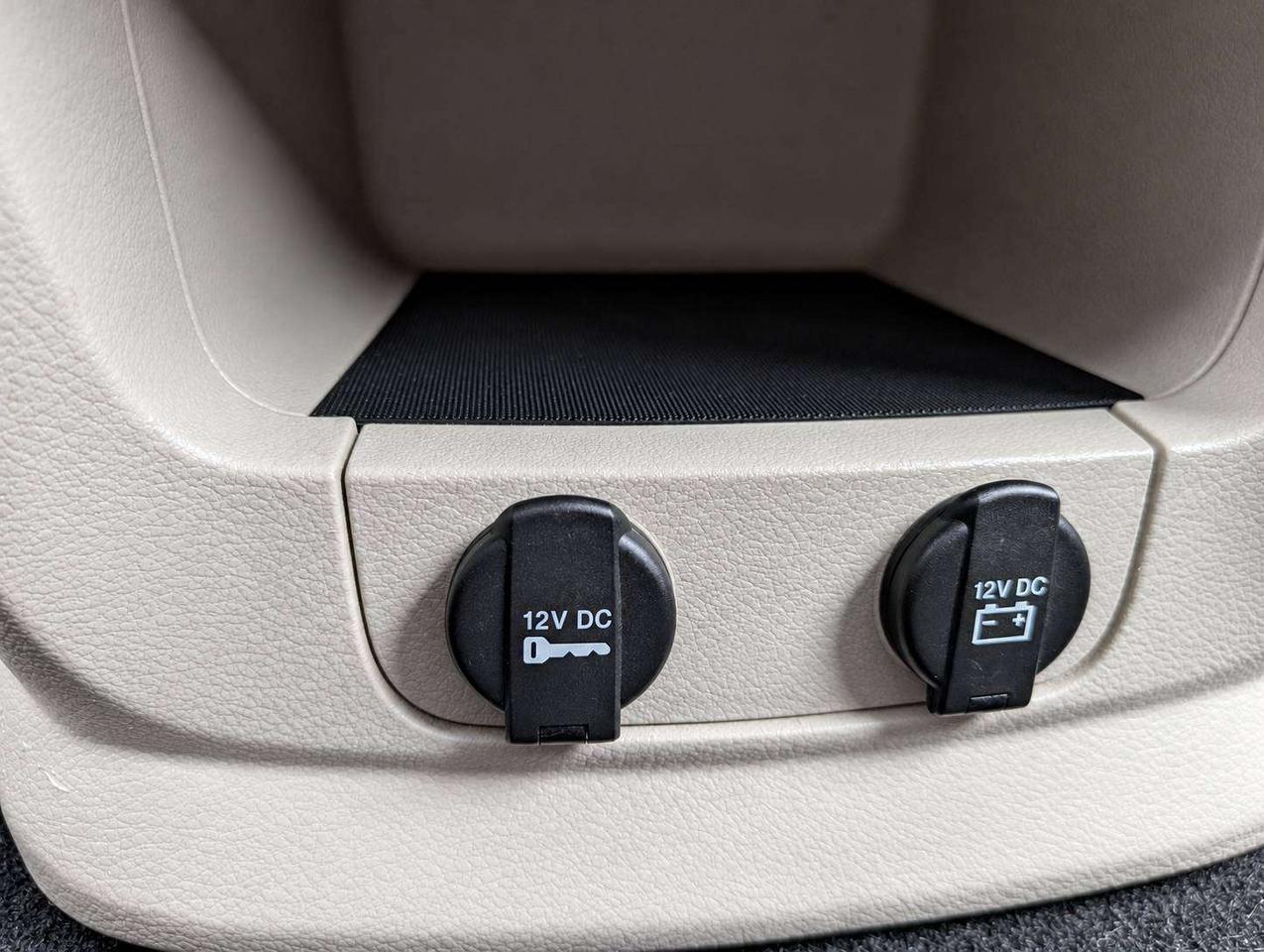 2015 Dodge Grand Caravan Canada Value Package (One Owner, No Accidents) Photo