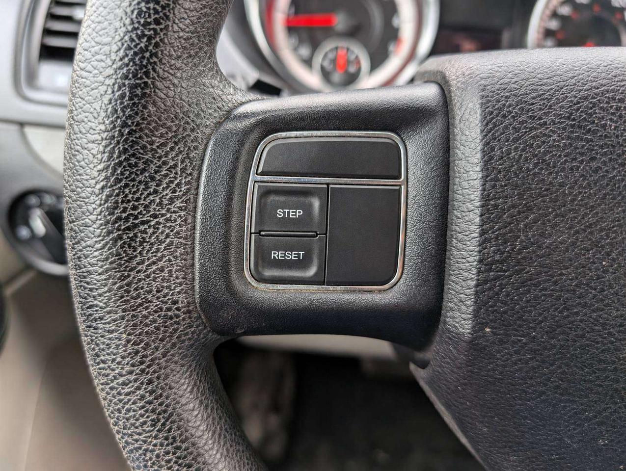 2015 Dodge Grand Caravan Canada Value Package (One Owner, No Accidents) Photo