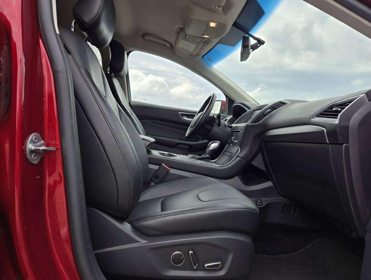 2016 Ford Edge Titanium (No Accidents, Dealer Serviced) Photo