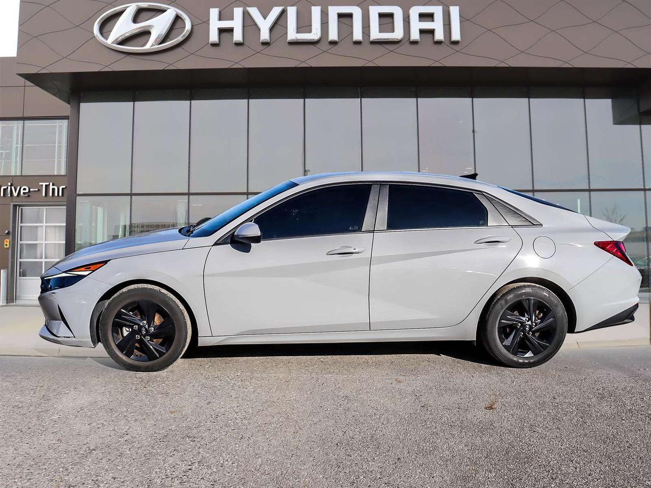 2021 Hyundai Elantra Preferred Photo4