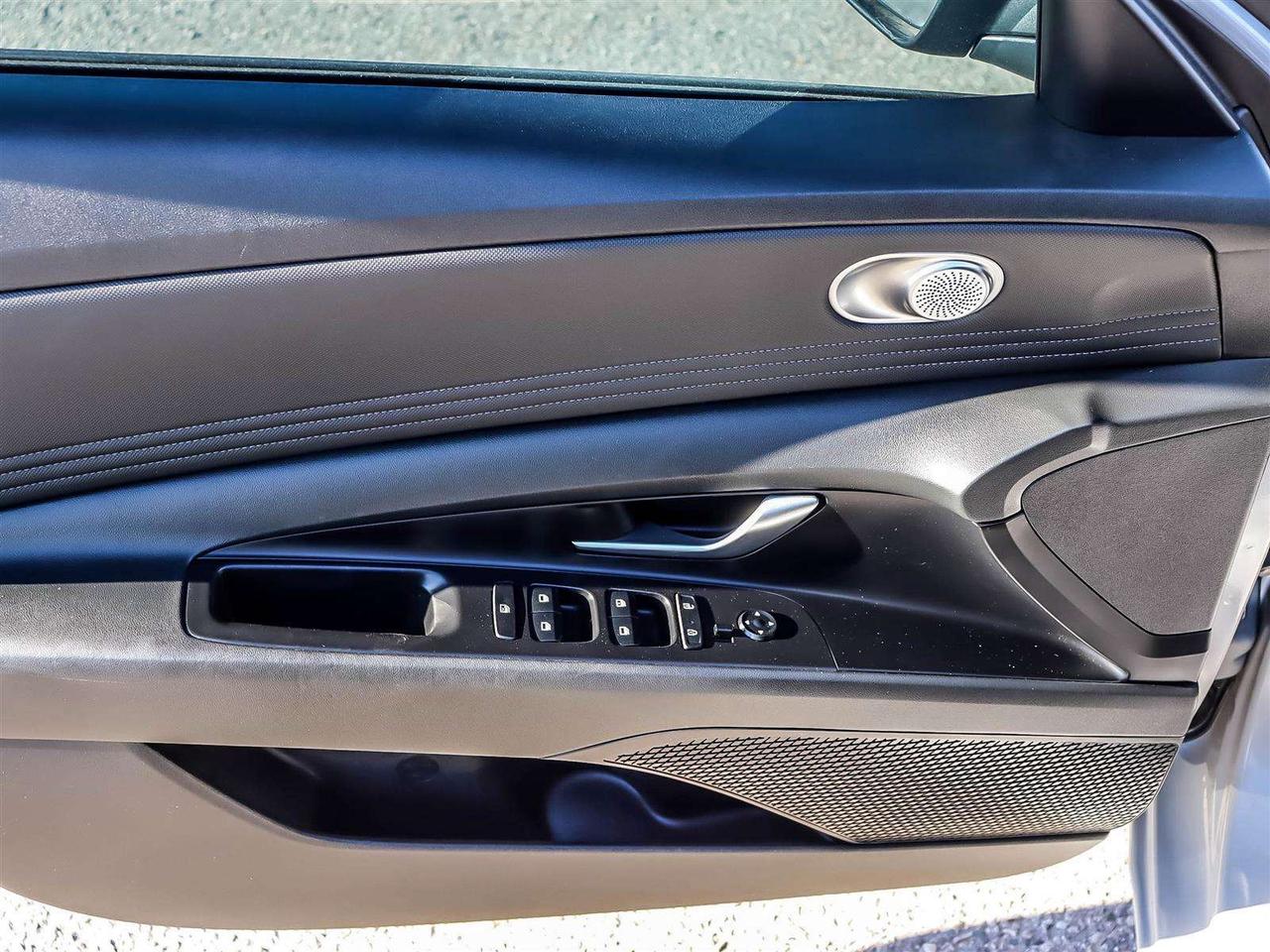 2021 Hyundai Elantra Preferred Photo