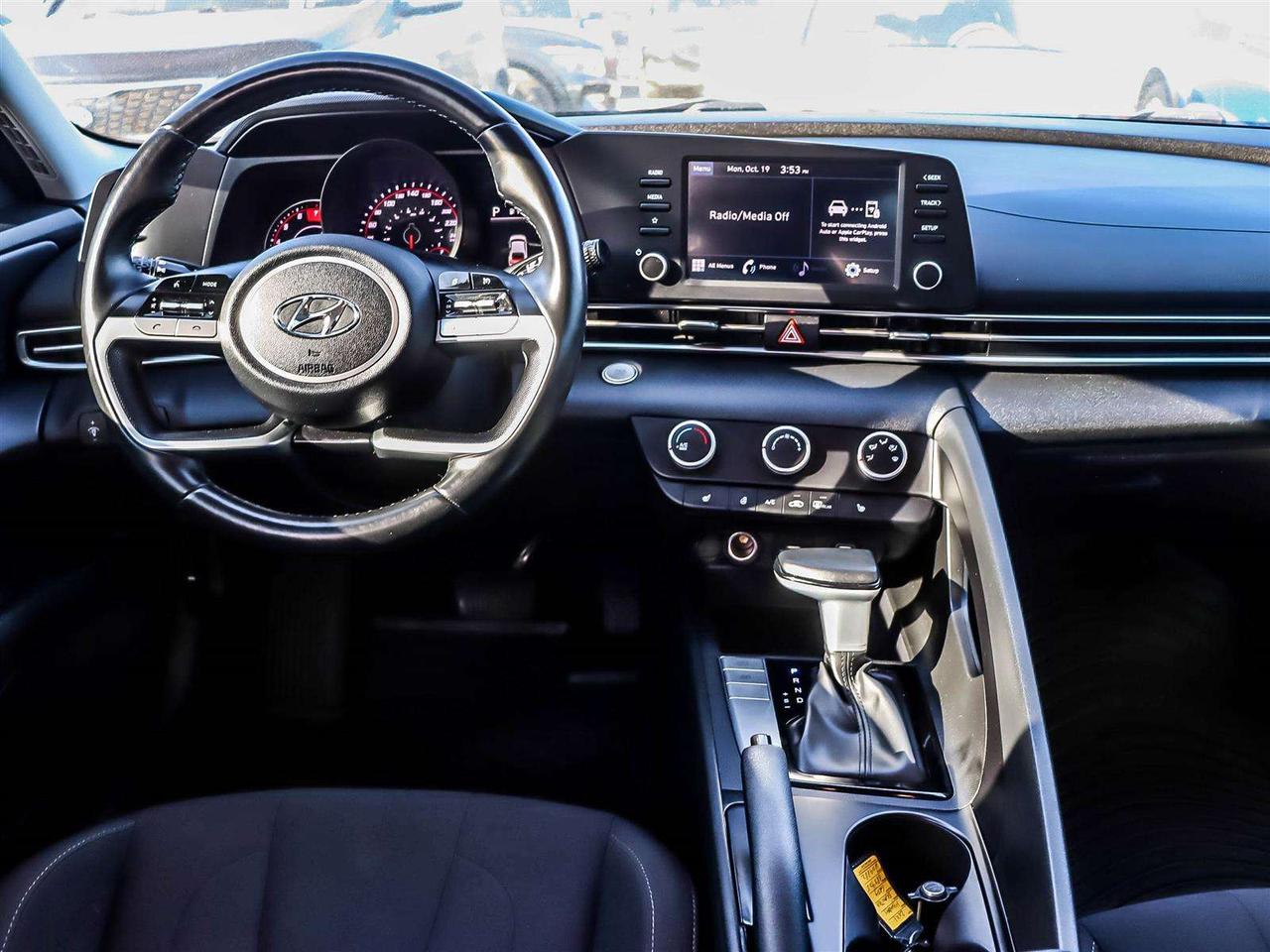 2021 Hyundai Elantra Preferred Photo