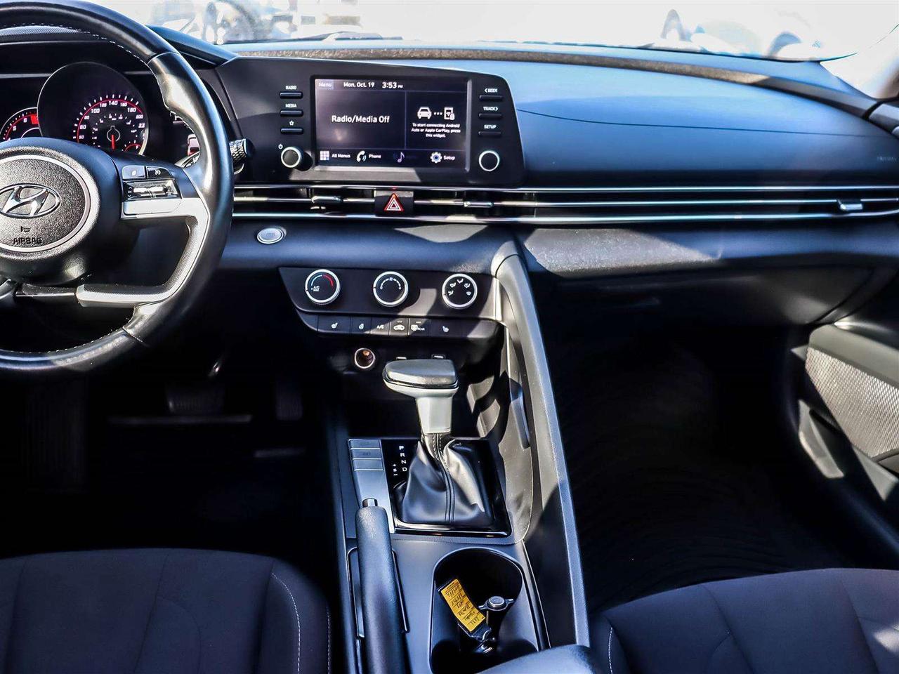 2021 Hyundai Elantra Preferred Photo