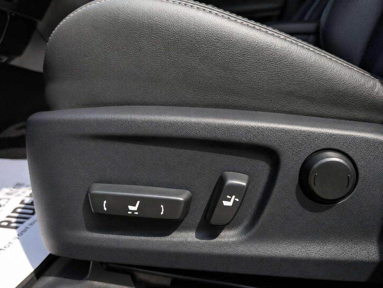 2014 Lexus IS 250 AWD Photo