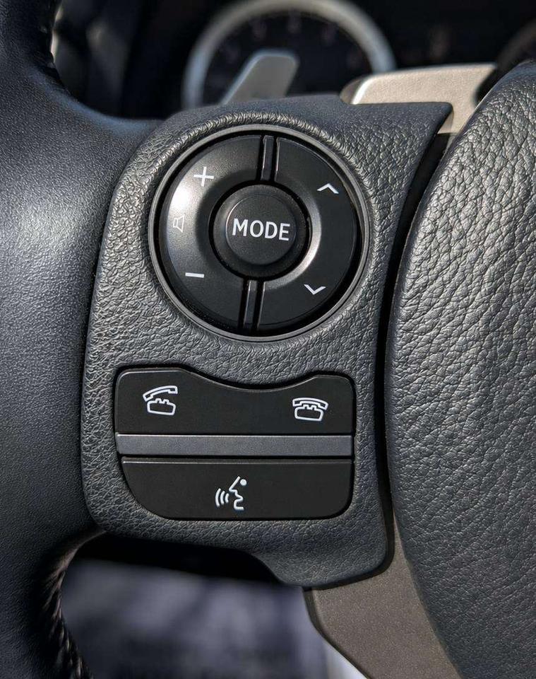 2014 Lexus IS 250 AWD Photo