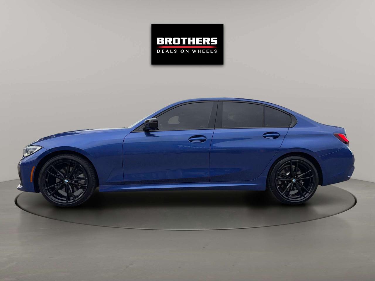 2022 BMW 3 Series 330i xDrive M Pkg No Accident Red Interior Photo3