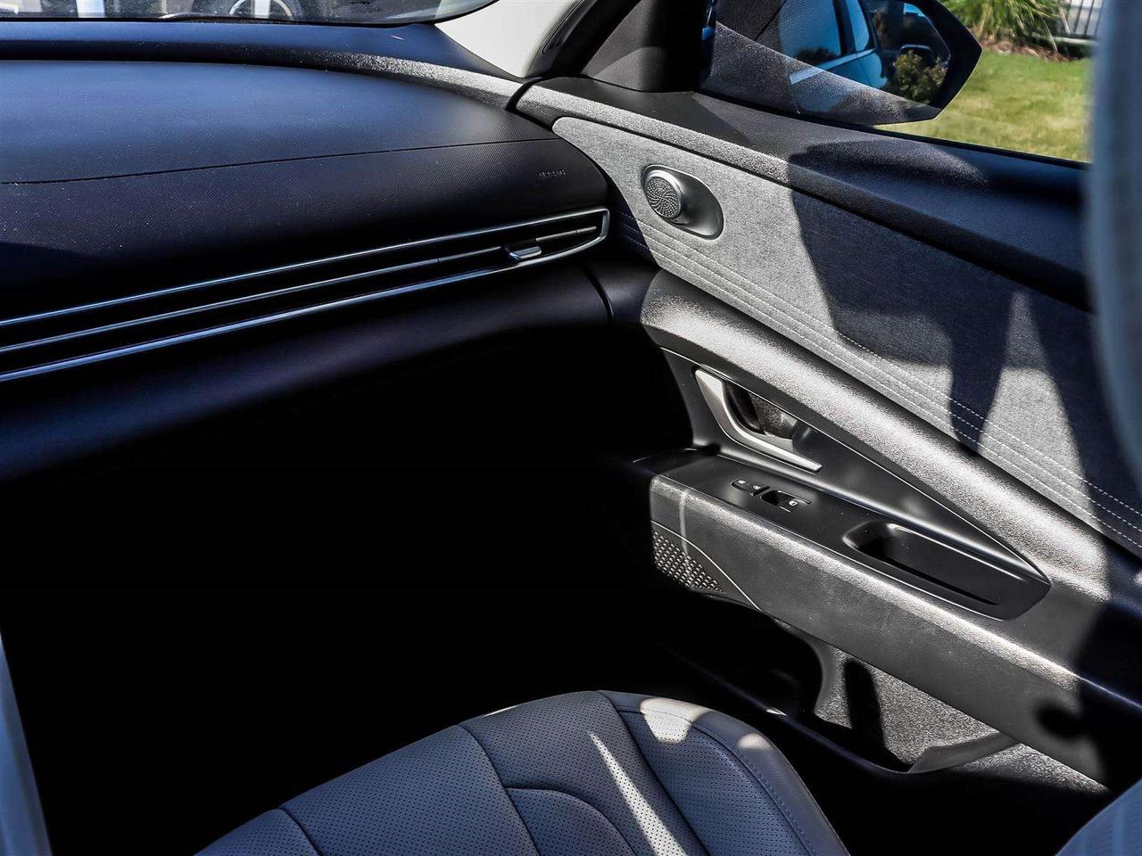 2022 Hyundai Elantra Ultimate Tech Photo