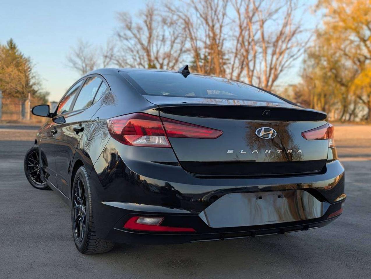 2019 Hyundai Elantra Preferred (One Owner) Photo