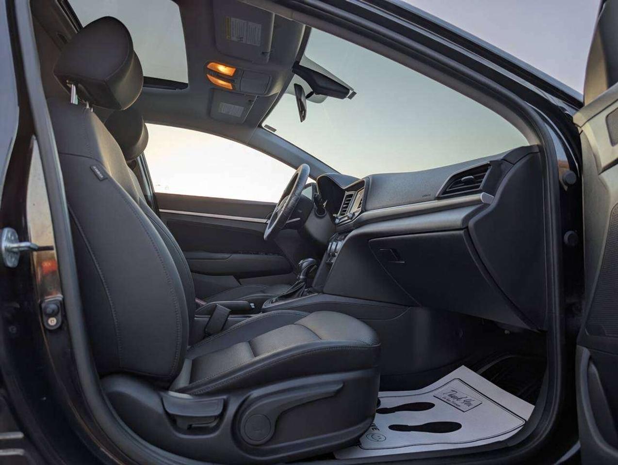 2019 Hyundai Elantra Preferred (One Owner) Photo