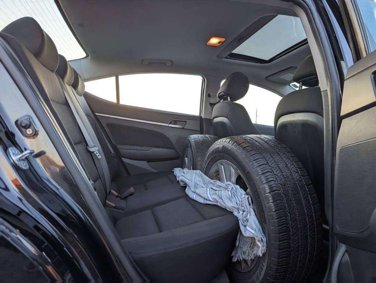 2019 Hyundai Elantra Preferred (One Owner) Photo