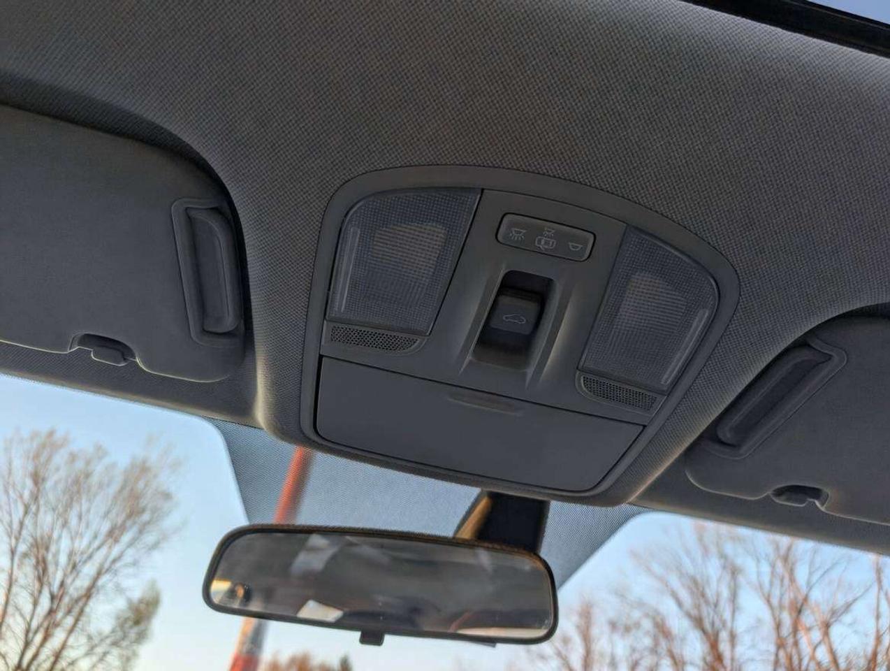 2019 Hyundai Elantra Preferred (One Owner) Photo
