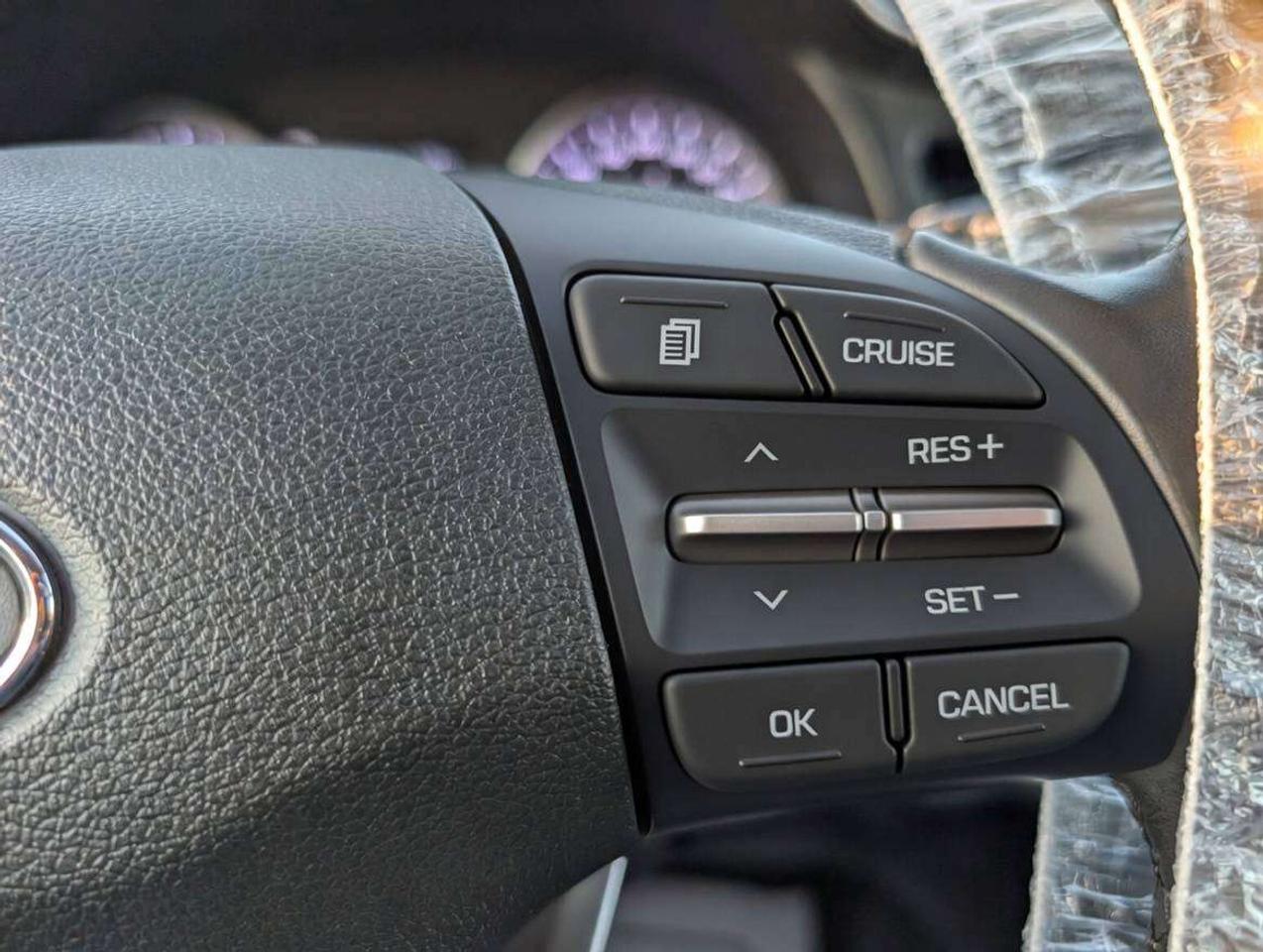 2019 Hyundai Elantra Preferred (One Owner) Photo