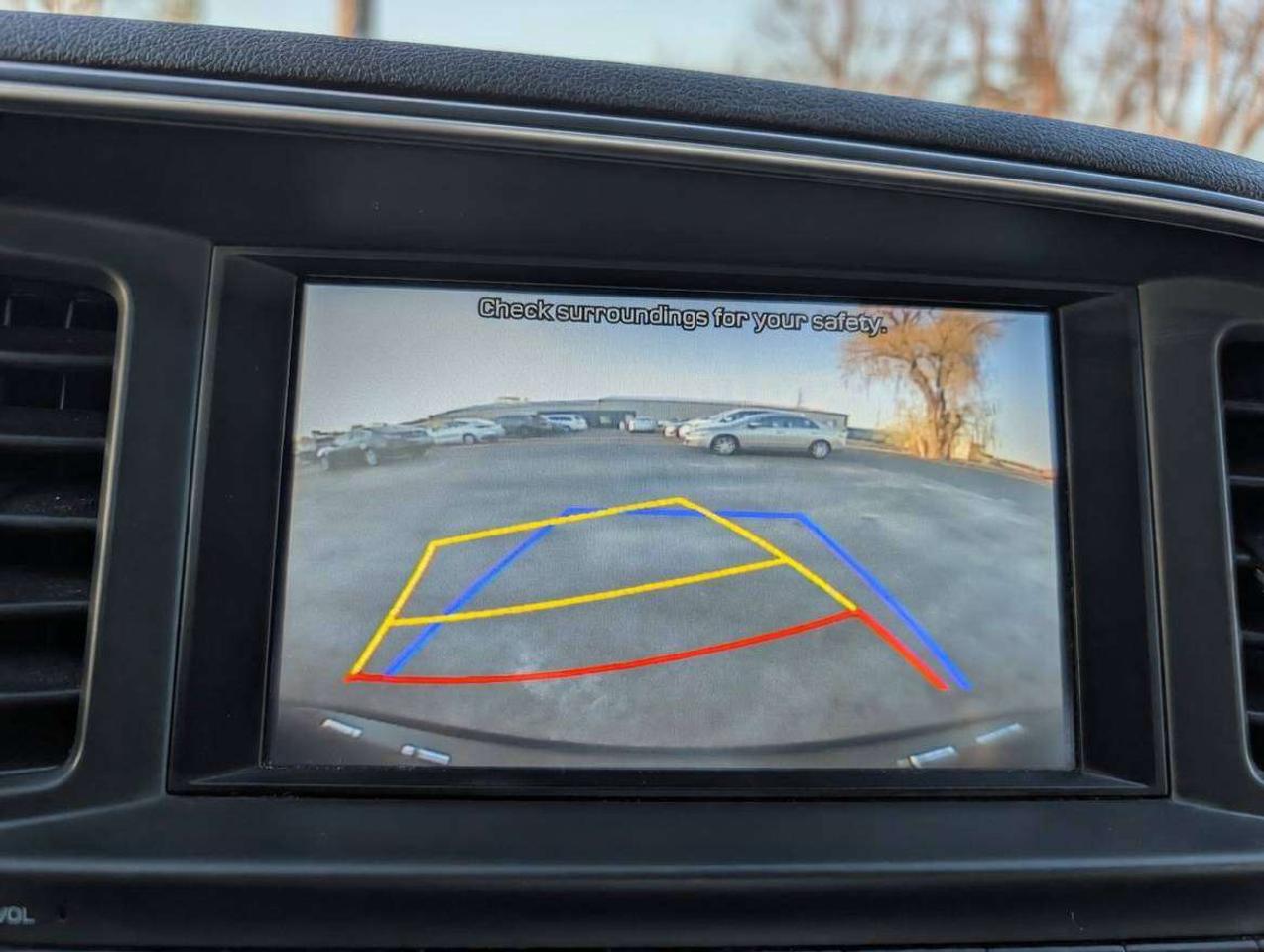 2019 Hyundai Elantra Preferred (One Owner) Photo