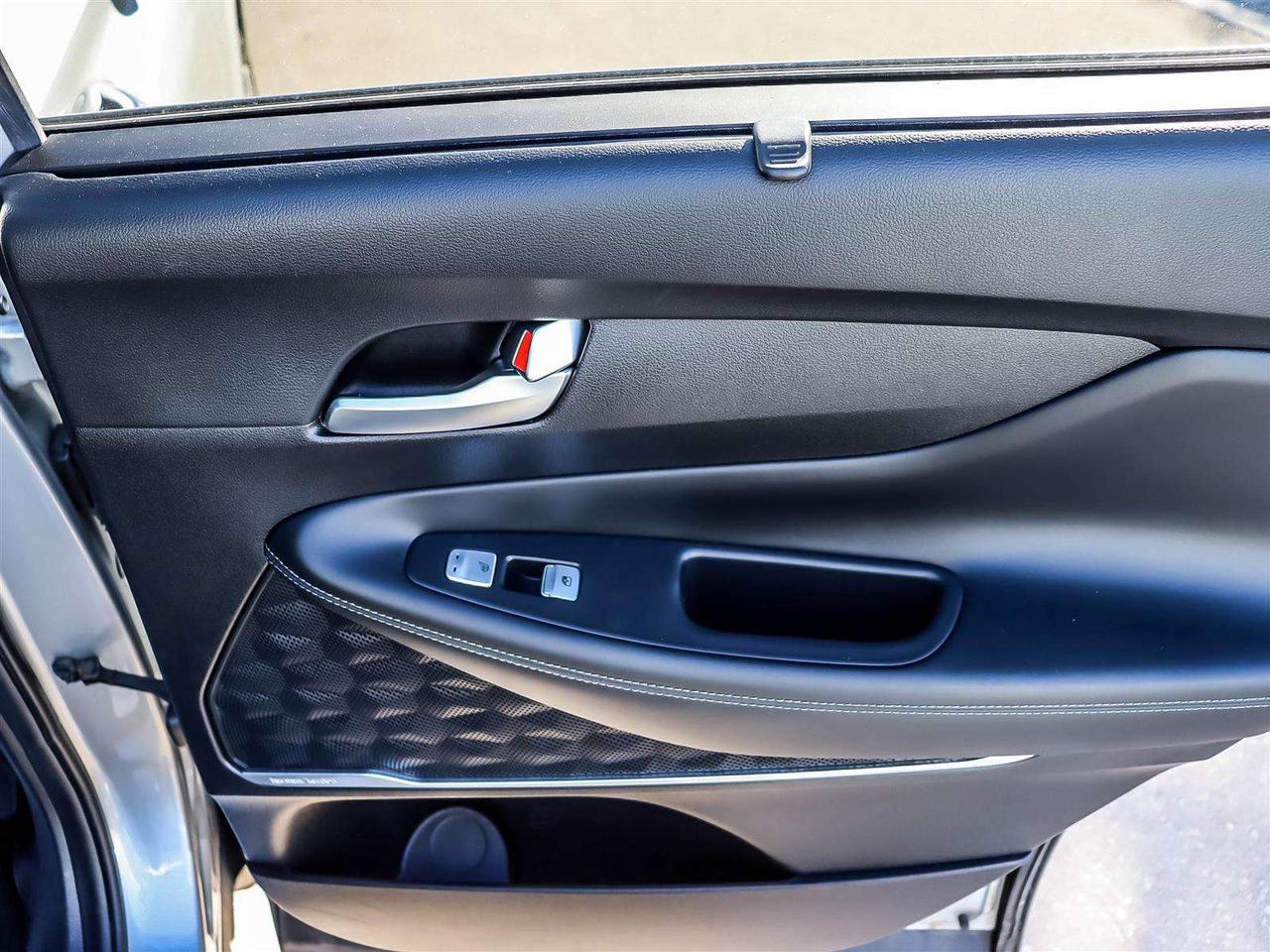 2023 Hyundai Santa Fe Ultimate Calligraphy Photo
