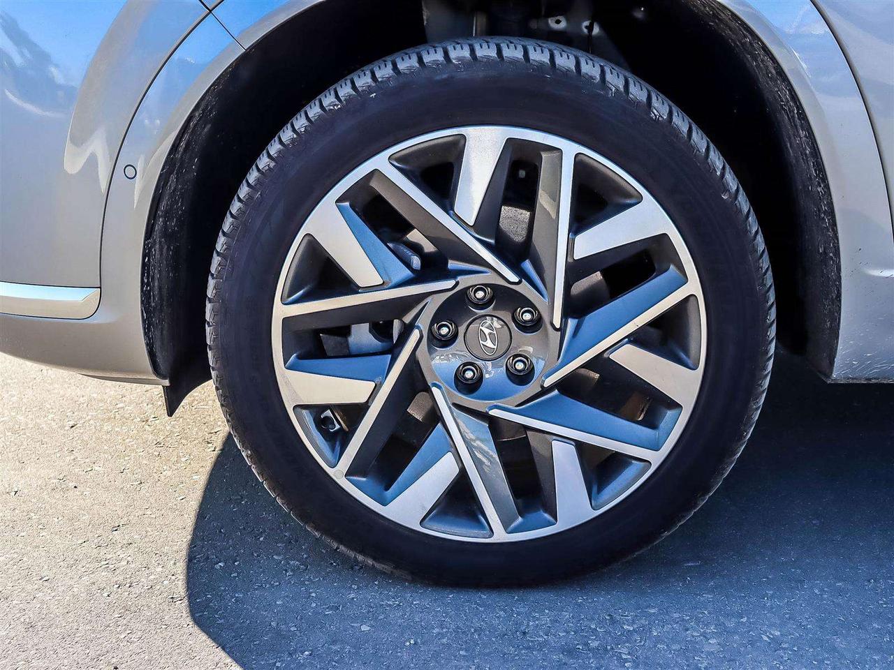 2023 Hyundai Santa Fe Ultimate Calligraphy Photo