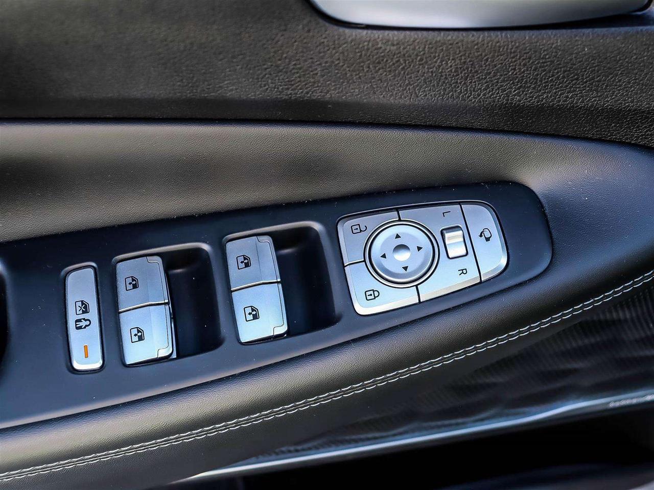 2023 Hyundai Santa Fe Ultimate Calligraphy Photo