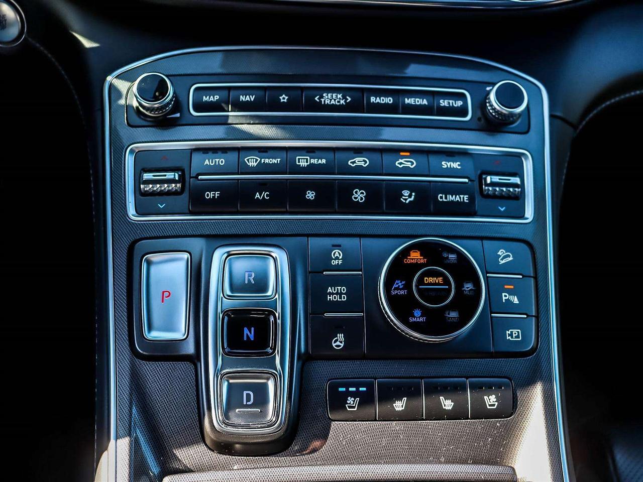 2023 Hyundai Santa Fe Ultimate Calligraphy Photo