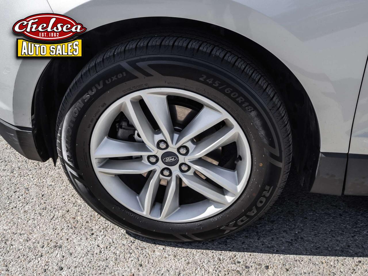 2017 Ford Edge SEL FWD Photo