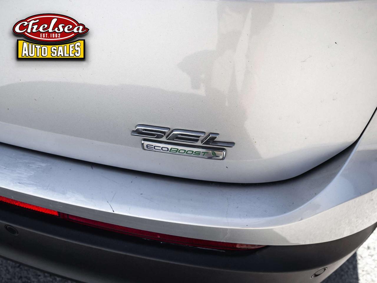 2017 Ford Edge SEL FWD Photo