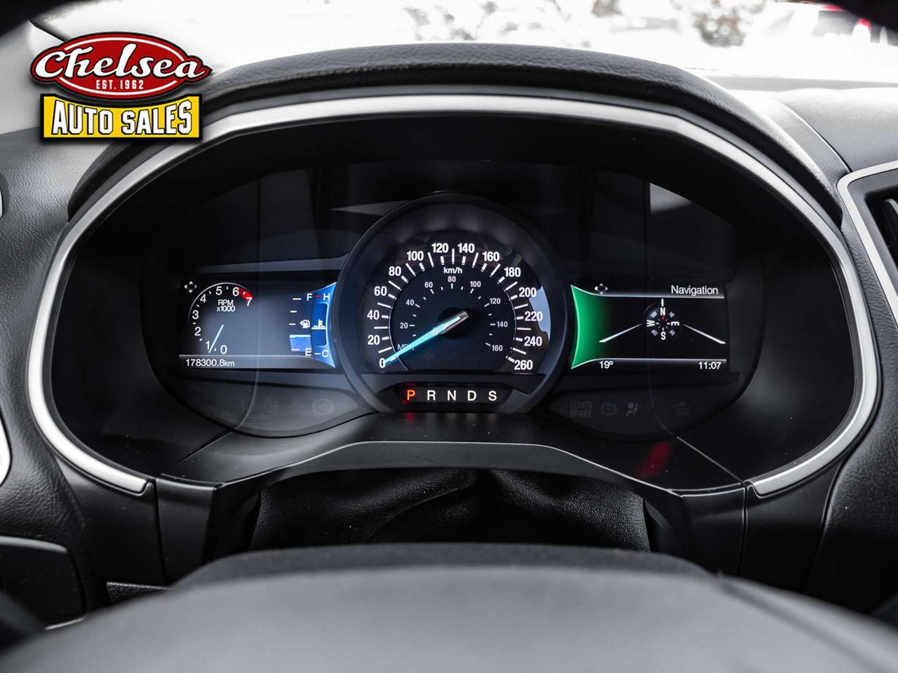 2017 Ford Edge SEL FWD Photo