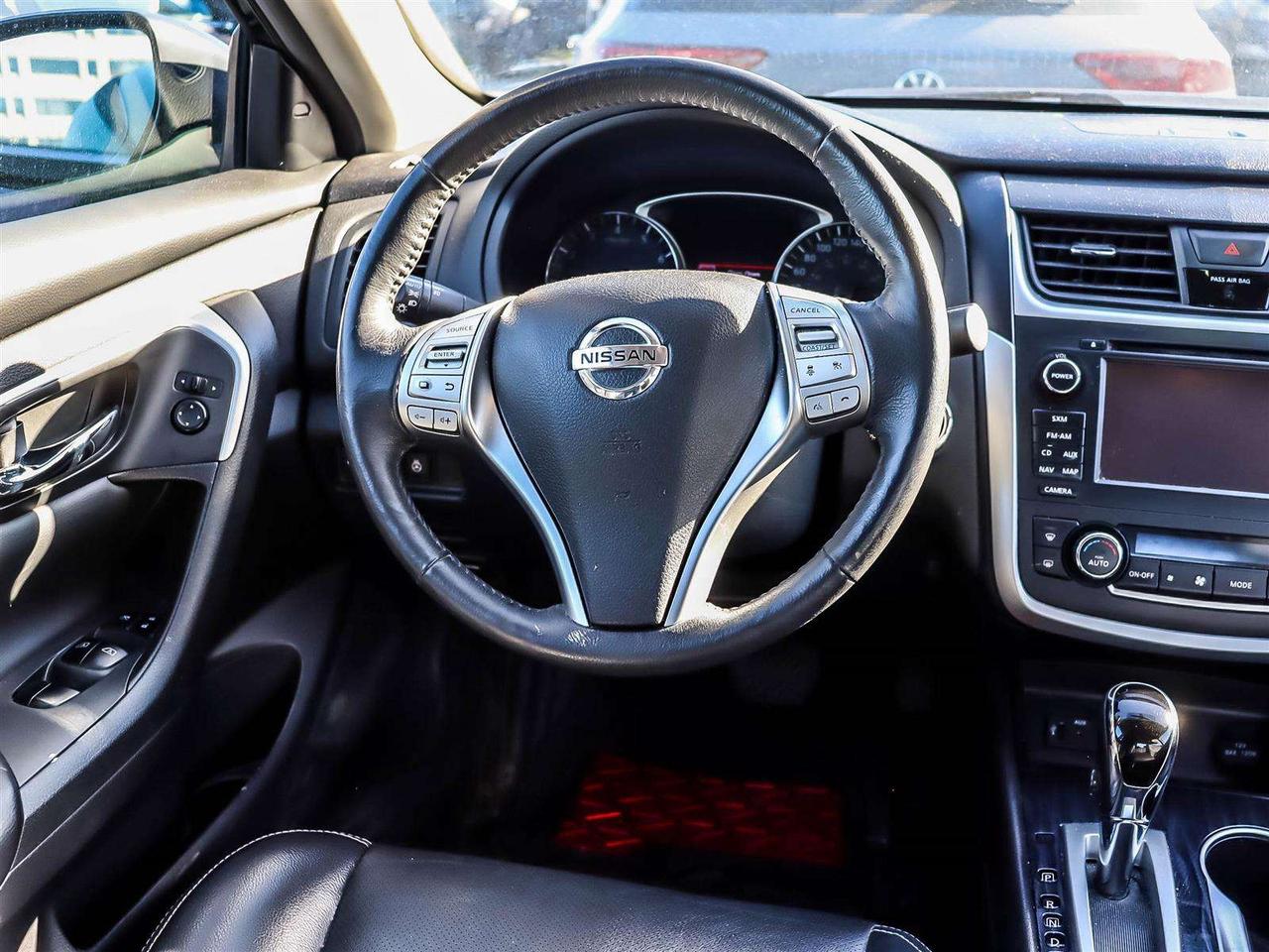 2016 Nissan Altima 2.5 SL Tech Photo