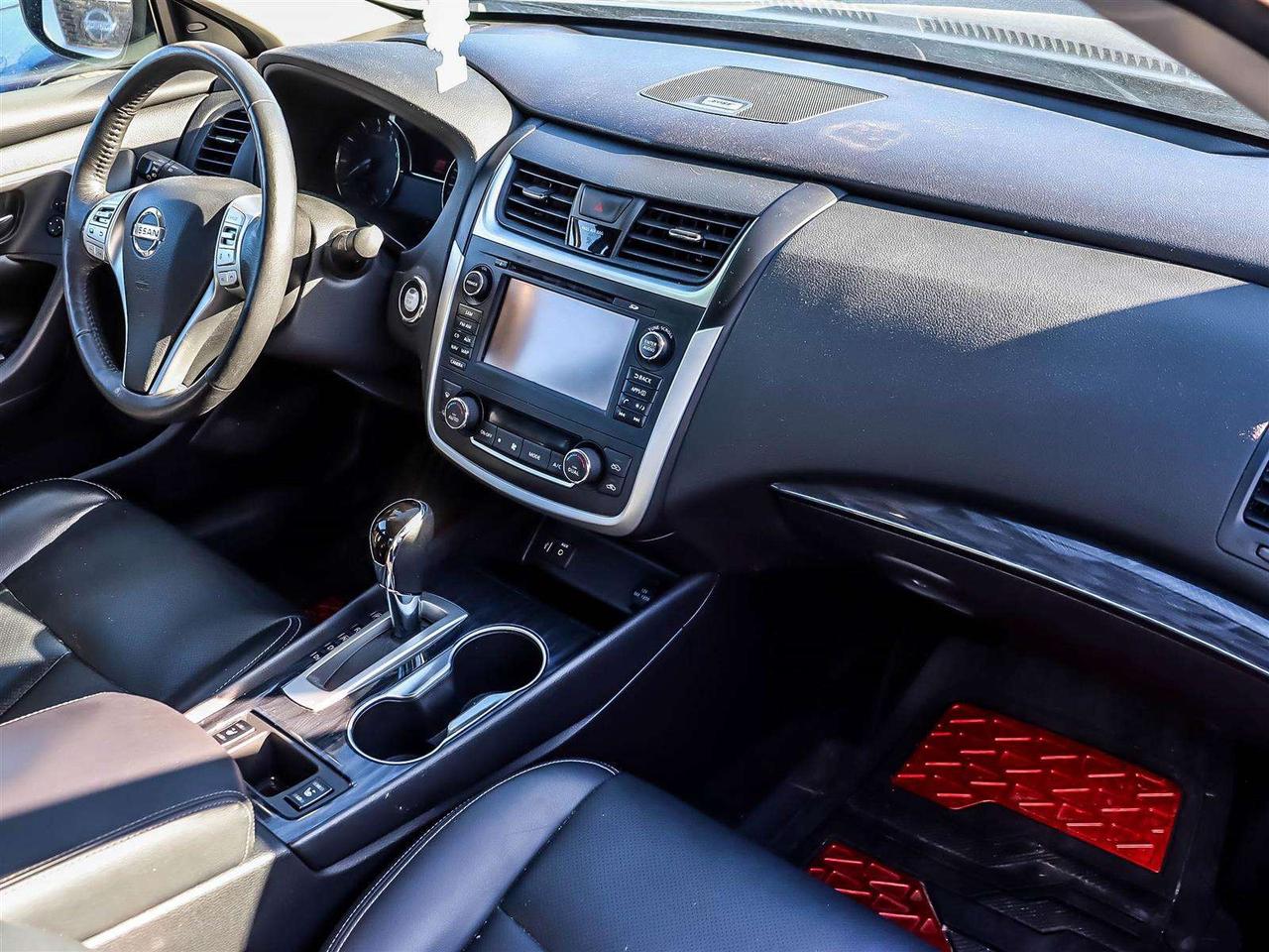 2016 Nissan Altima 2.5 SL Tech Photo