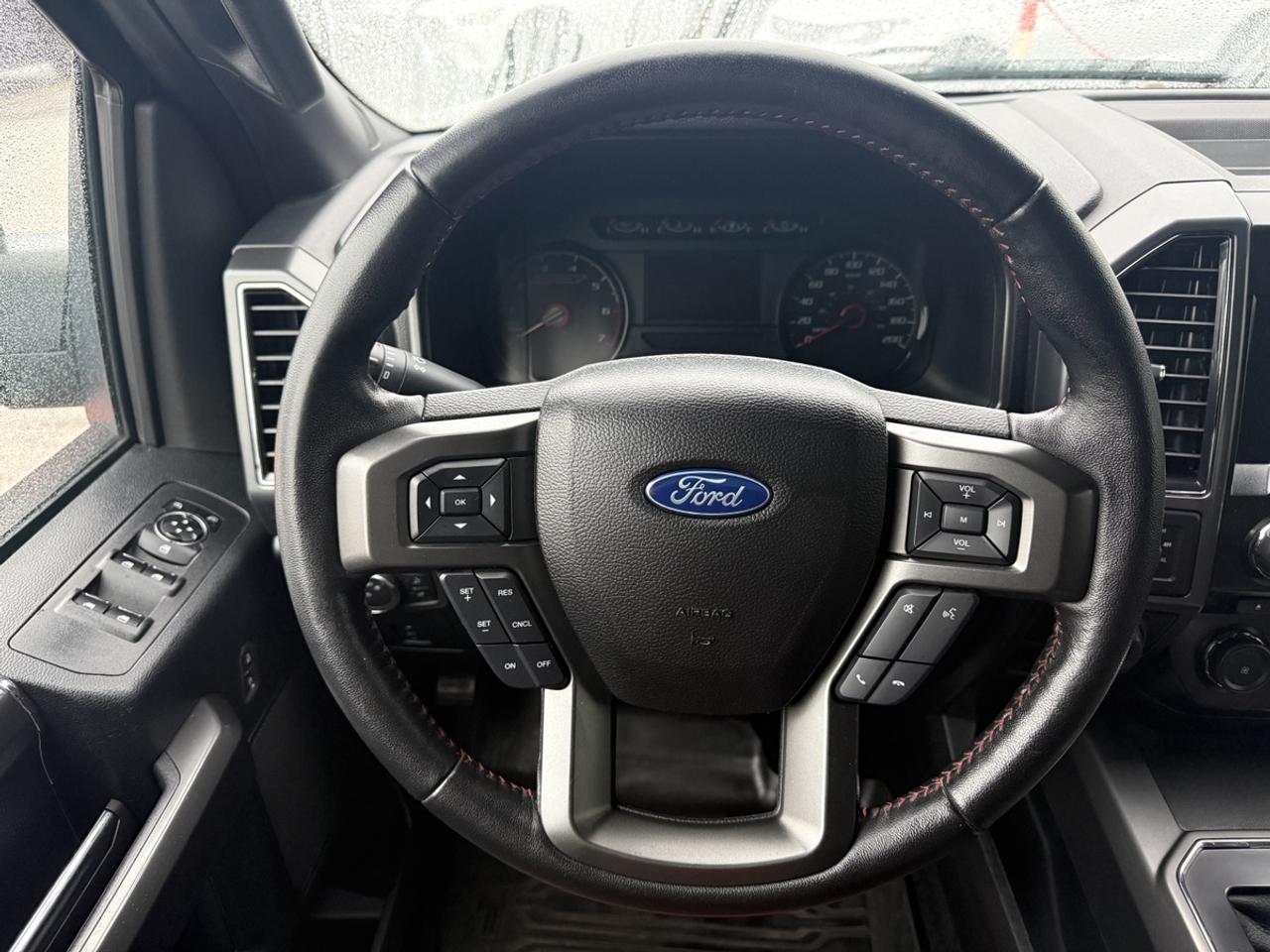 2017 Ford F-150 XLT SPORT Photo