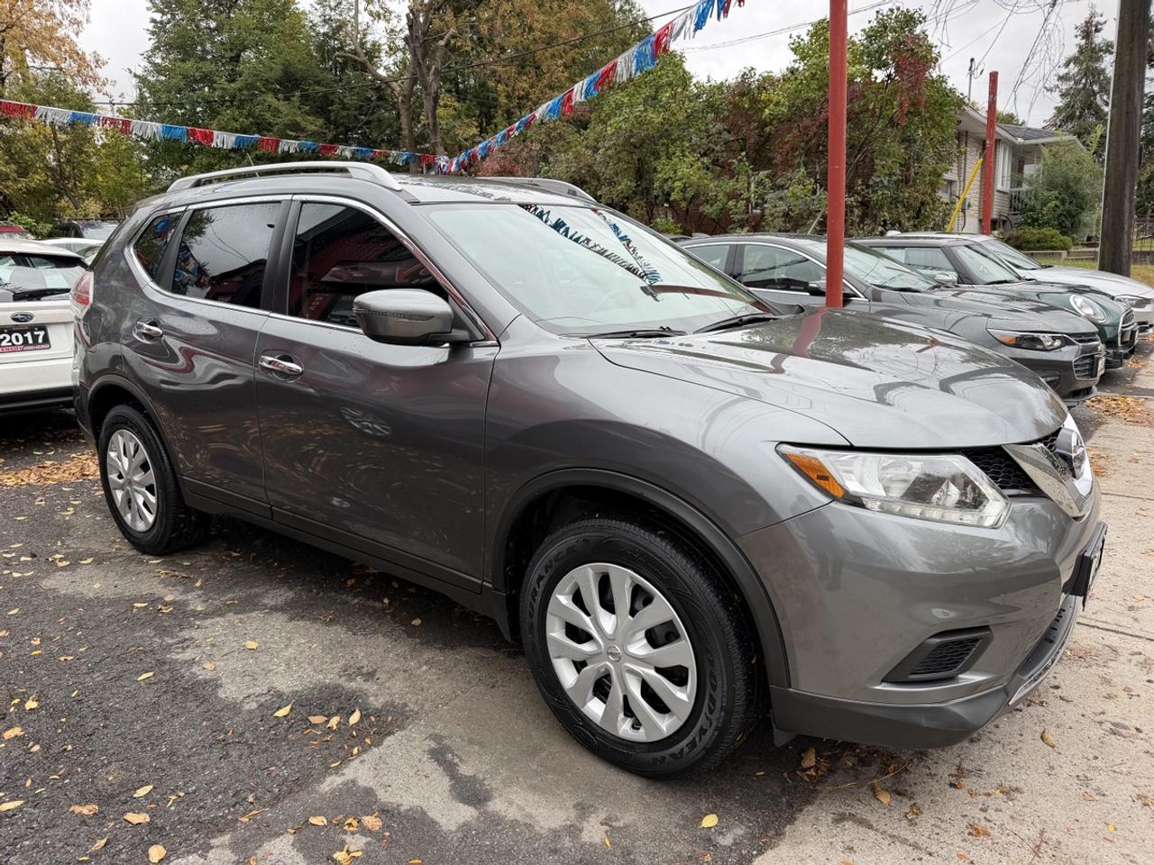 2016 Nissan Rogue S Photo