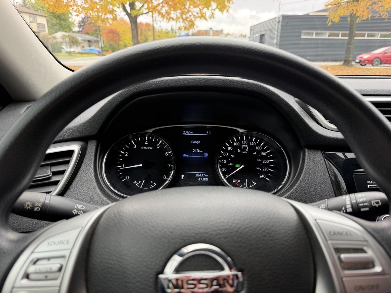 2016 Nissan Rogue S Photo