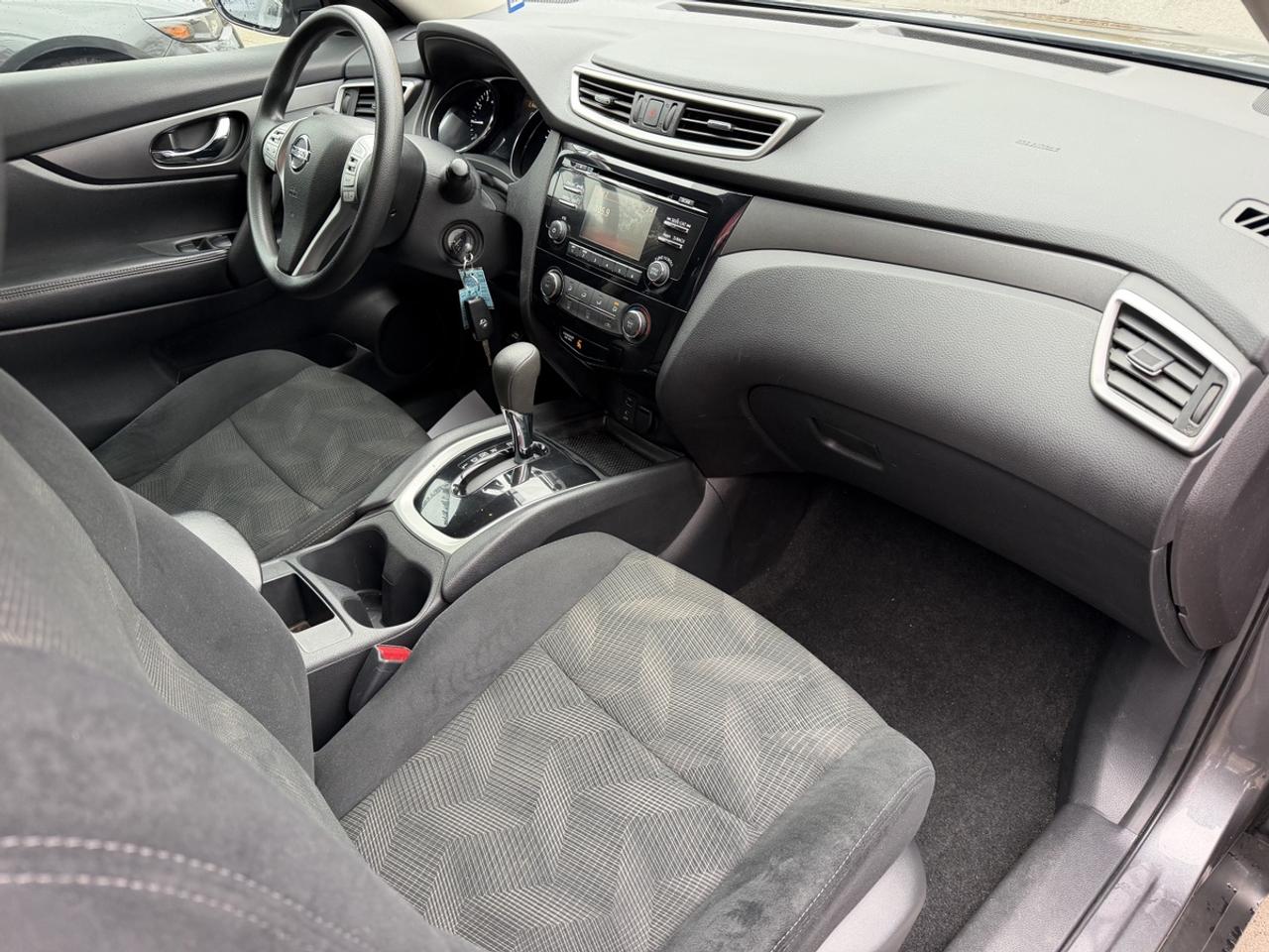 2016 Nissan Rogue S Photo