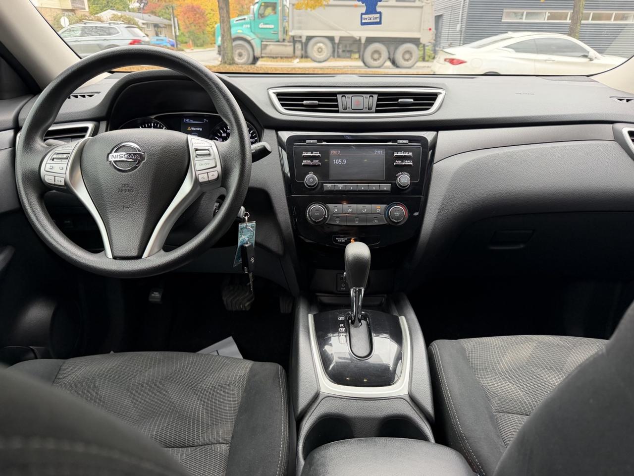2016 Nissan Rogue S Photo