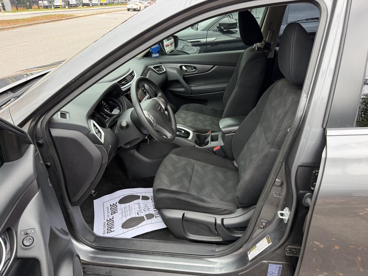 2016 Nissan Rogue S Photo