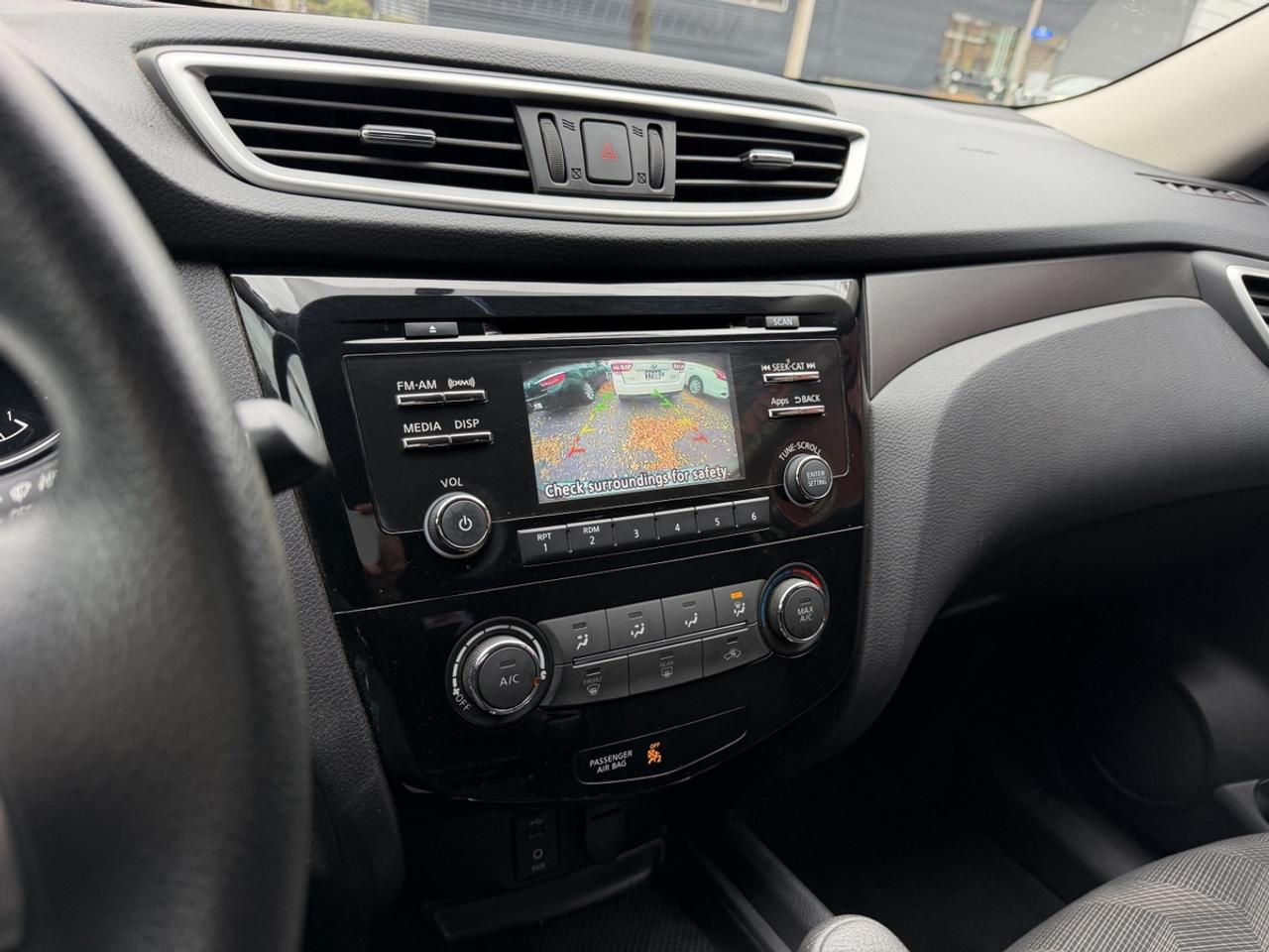 2016 Nissan Rogue S Photo