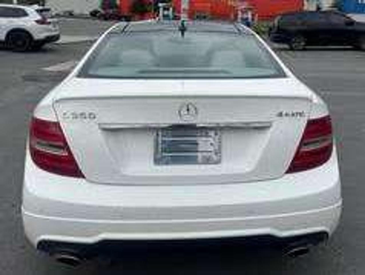 2013 Mercedes-Benz C-Class C350 - LUXURY CAR AND SERVICE Photo4