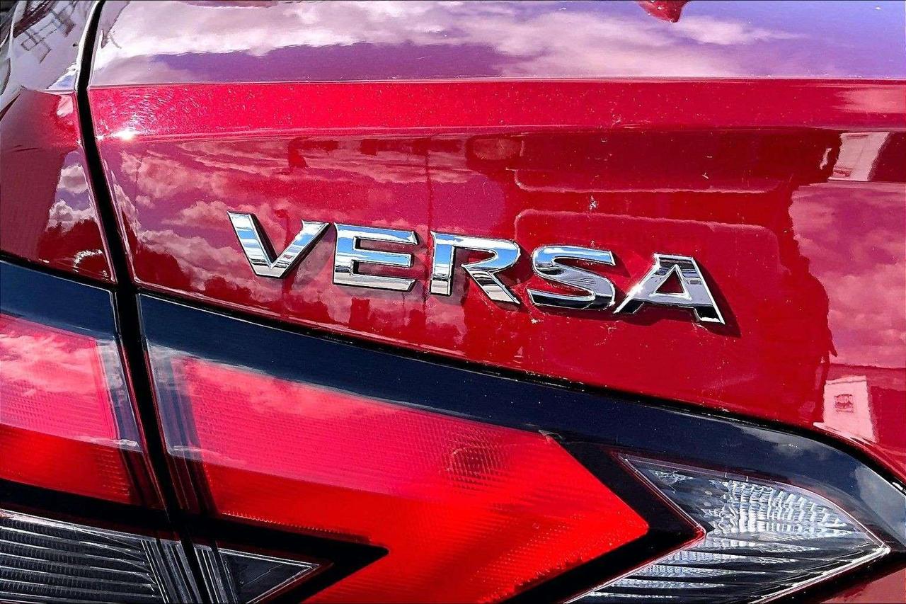 2021 Nissan Versa SV / FWD / 90 DAYS NO PAYMENTS Photo