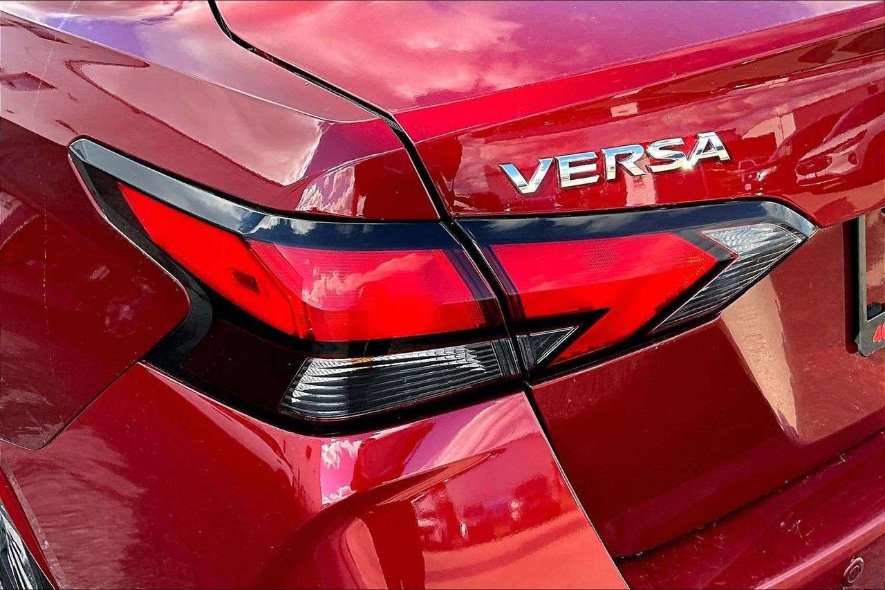 2021 Nissan Versa SV / FWD / 90 DAYS NO PAYMENTS Photo