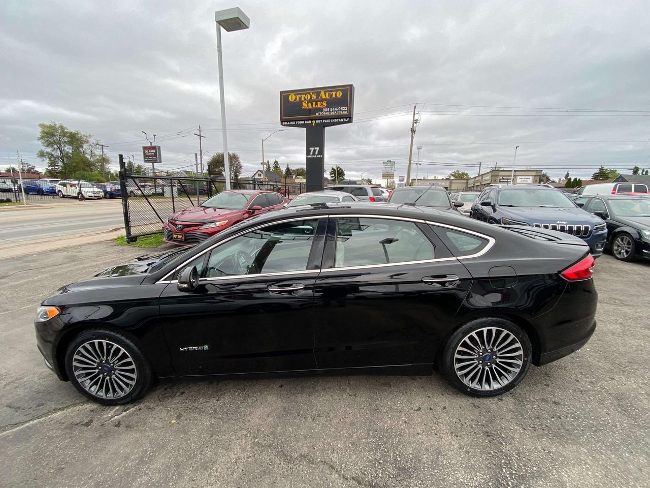 2018 Ford Fusion Hybrid Titanium Photo0
