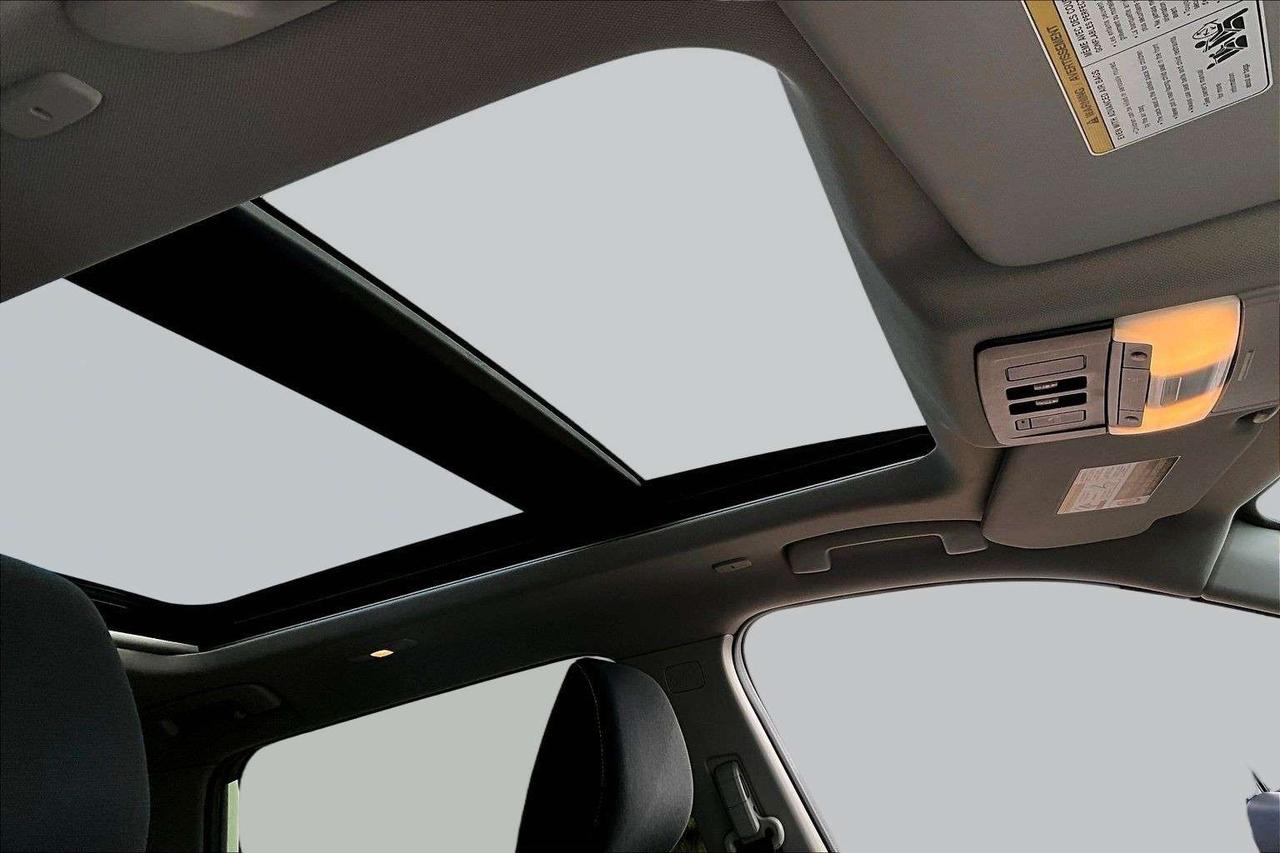 2024 Nissan Rogue SV Moonroof / 90 DAYS NO PAYMENTS Photo
